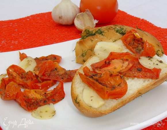 Вот так быстро и просто можно приготовить вяленые помидоры.