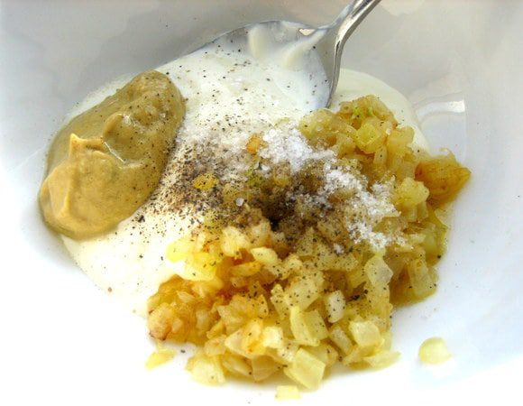 Солим,перчим по вкусу.