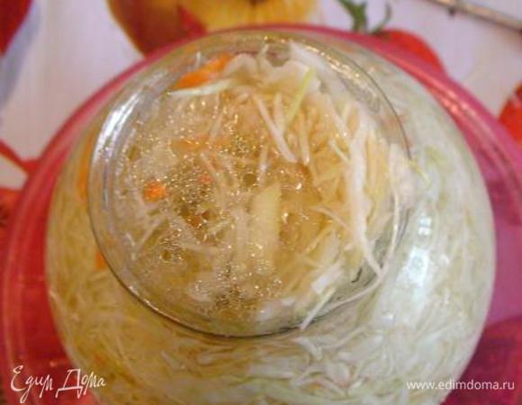 Залейте рассолом.