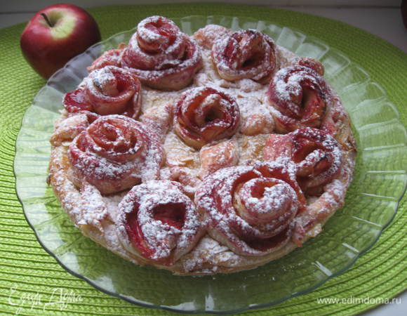 По желанию, присыпать слойку сахарной пудрой. Приятного чаепития!
