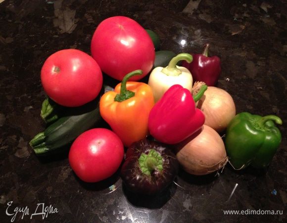 Готовим ингредиенты.