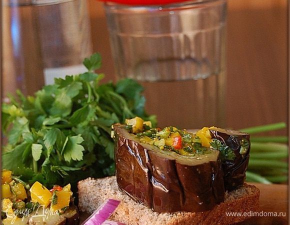 Ну а дальше  сами знаете, не маленькие….. наливаем, выпиваем, закусываем.