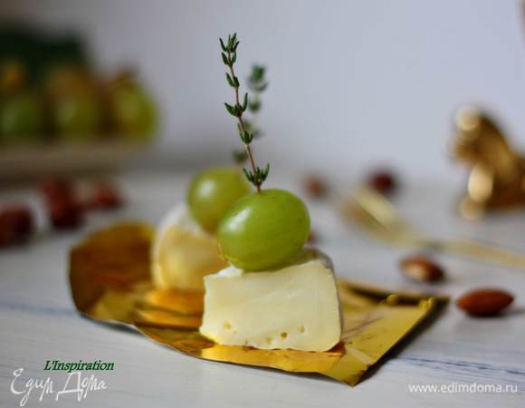 Виноград будет готов через неделю. Я пробовала на 5 день.Это нечто!! Он уже хорошо промариновался!