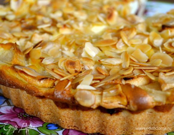 Запекать в разогретой духовке 60-75 минут (зависит от вашей духовки) до золотистого цвета.