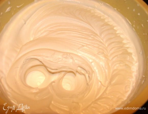 Сливки тоже сильно взбить.