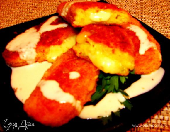 Обжарить биточки лучше в большом количестве масла с двух сторон! Приятного аппетита! Блюдо получается нежной текстуры!