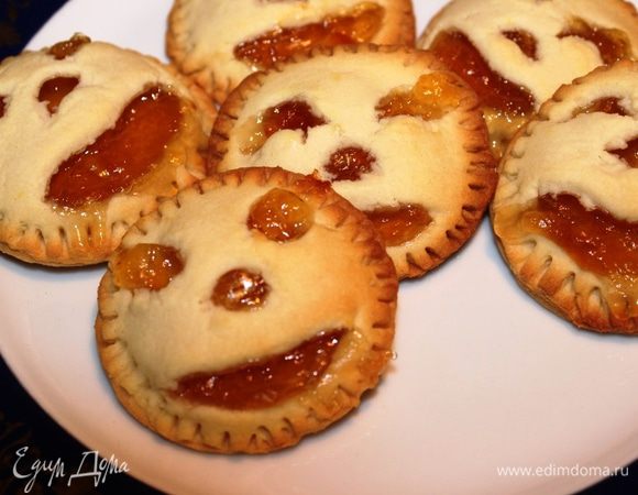 Выпекать при 170 градусах минут 15-17. Вот вам и бонус! Очень вкусный!