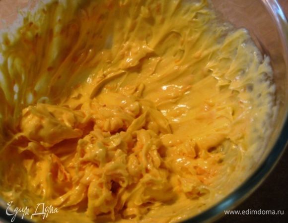 Заморозить Использовать по необходимости.  Если вдруг Вы о нем забыли и масло долго пролежало, испеките на нем кекс или печенье. Даже по самому обычному рецепту выпечка выйдет волшебно ароматной!