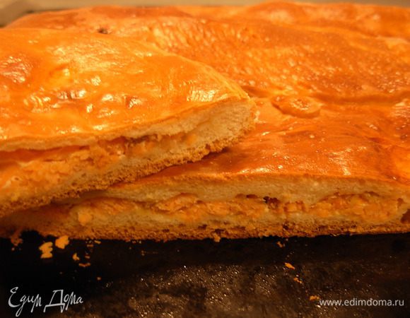 Достаю. Немного остужаю. Нарезаю и подаю.
Приятного аппетита! 