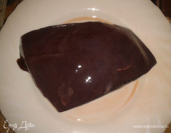 Печенку нарезать соломкой.