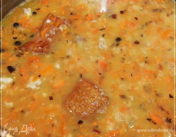 Все хорошо перемешиваем. Опять на соль проверить. Если надо – досолить. Довести до кипения, и снова огонь сделать самый маленький.