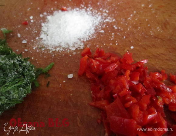 Добавить соль перец по вкусу.