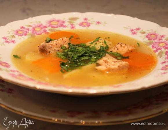 Всего за какие-то полчаса у Вас будет готово очень полезное и вкусное блюдо – наваристая уха с припеком. Подавайте к столу в горячем виде, присыпав зеленью и свежемолотым перцем. Хотя и холодный вариант подачи ничем не хуже))) Отдельно подать дольки лимона. Приятного аппетита и Здоровья Вам!!!