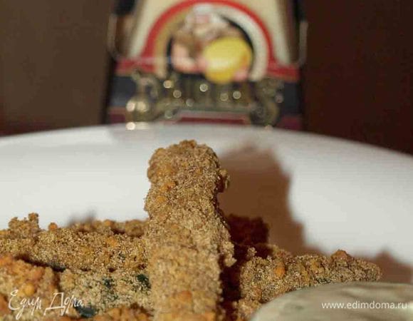 Готовые цукини выкладываем на тарелку и подаем с соусом 