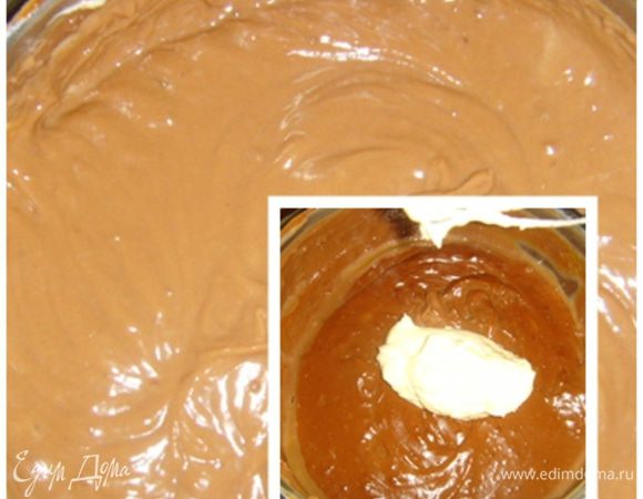 Масло взбить и положечно ввести в кофейный крем. Отправить в холод.