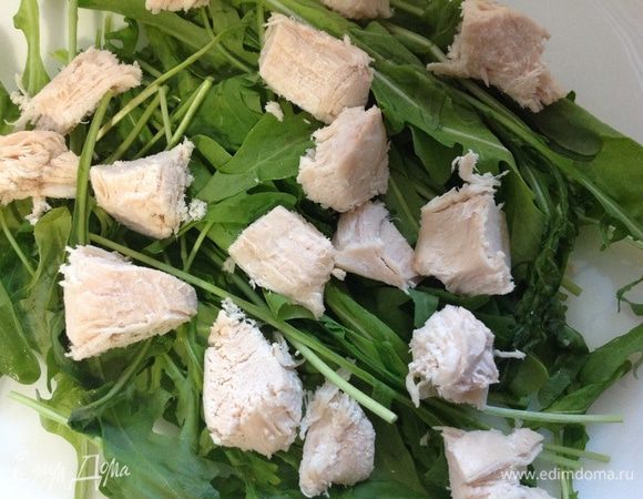 ...Сверху куриное филе...

