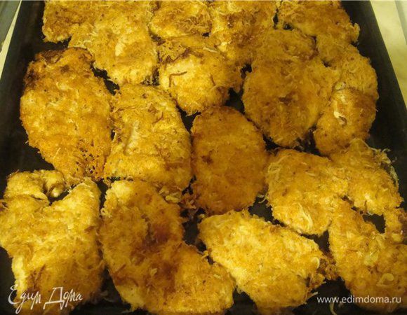 Разогреваем духовку до 220 градусов
Выкладываем наше филе на противень и выпекаем 20-25 минут (в зависимости от духовки). Я выпекаю в программе "Гриль". Когда появится золотистая корочка, убавить температуру и закрыть лист фольгой. Можно и обжарить если нет времени, но будет жирновато.Можно и в аэрогриле тоже хорошо.