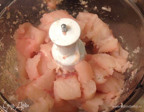 Рыбу и бекон прокрутить в мясорубки... или как я в процессоре.