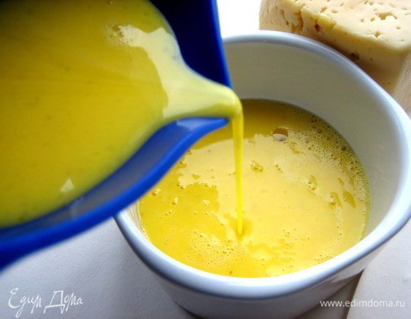 Выливаем в порционную формочку,смазав её маслом.