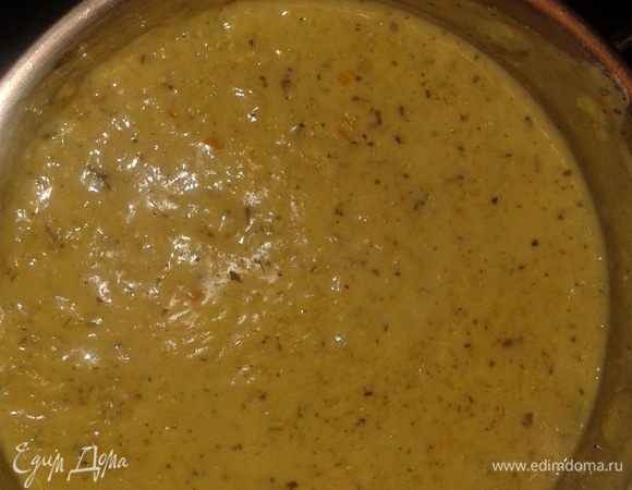 Добавить 1 стакан геркулесовой каши, соль.Через 10 минут добавьте сливки 1/2 .