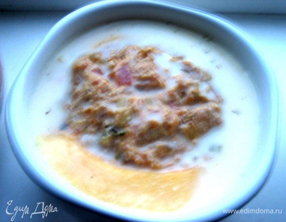 Сюда тоже...Ставим запекаться в духовку.