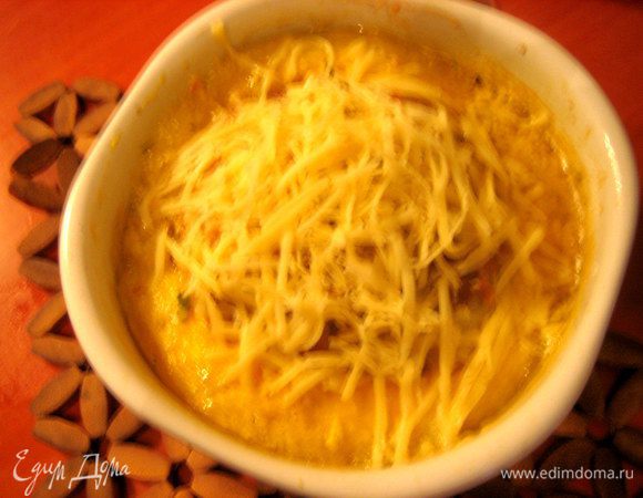 Посыпаем и дальше допекаем.