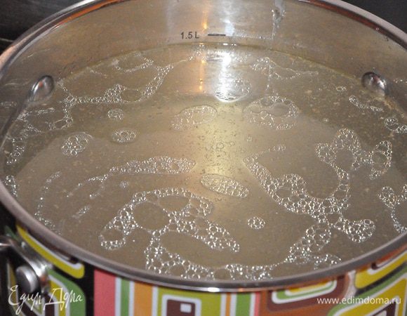  Процедить в отдельную кастрюльку. Уварить до 1,5-2 литров. 