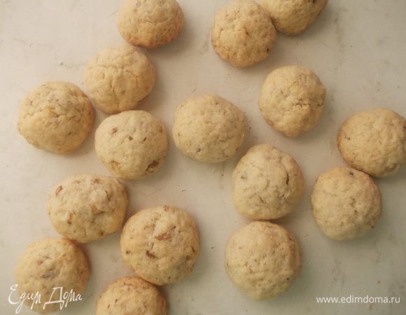 Выпекаем печенье при 180С. 20-25 минут. Остудить.