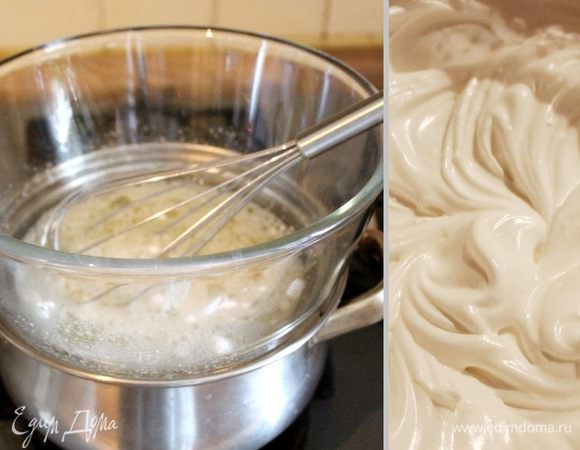 За час до подачи смазать торт белковым кремом. В классическом рецепте используется итальянская меренга: из всех ингредиентов (кроме белков) варится сироп; в это время белки взбиваются до мягких пиков; не прекращая взбивания тонкой струйкой горячий сироп вливается в белки и доводится до крепости.
Я приготовила швейцарскую меренгу (мне она кажется более безопасной). Белки с сахаром, при постоянном помешивании венчиком, подогреваются на водяной бане до 50-55*С (сахар должен раствориться и, если опустить палец в белки, то они будут терпимо, но жечься). Снять миску с водяной бани и взбить белки до крепости.