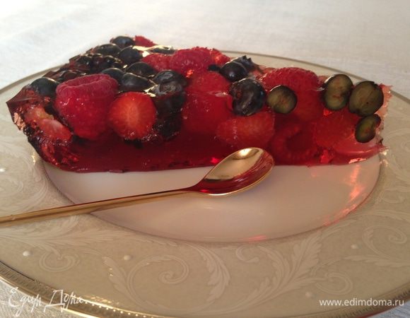 Когда желе застынет, можно пробовать.
Приятного аппетита!