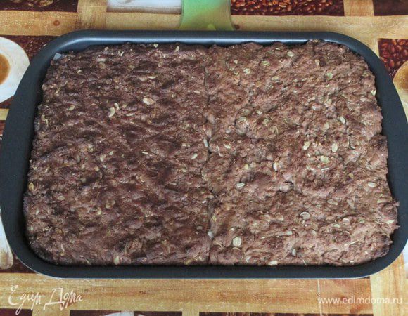 После духовки нарежьте на прямоугольники и печенье готово. 
Одно ароматнее другого...