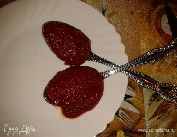 2 столовые ложки томатной пасты.