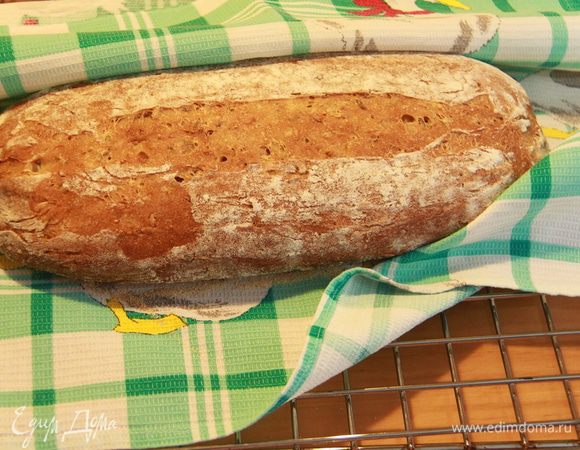 Остудить батоны на решётке.