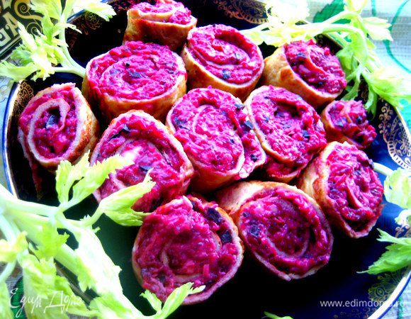 Эффектный букет-закуска готов и отправляется до застолья в холодильник.