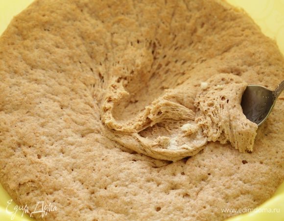 Опара через 3 часа.