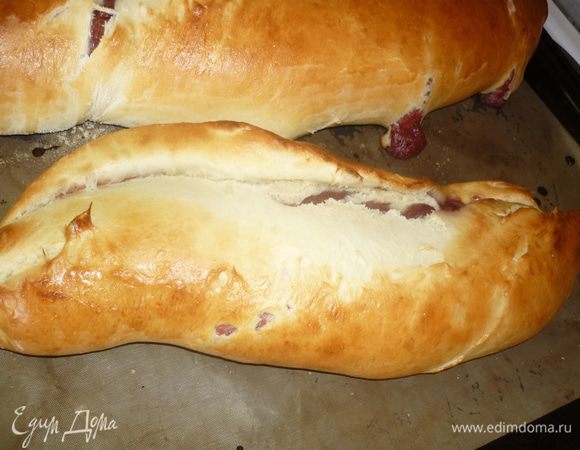  Получается очень румяно. Мой рулет "расстегнулся", но это выглядело очень красиво.