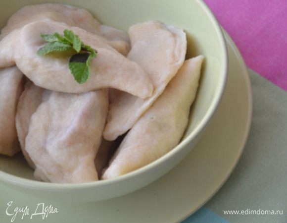 Подавать с нежирной сметаной или медом!