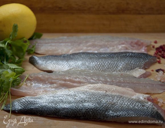 Branzino разделываем на чистое филе.