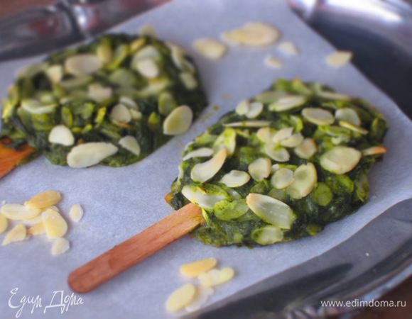 Выпекать в разогретой до 170 °С духовке 15 -20 минут. Остудить. Приятного аппетита:)