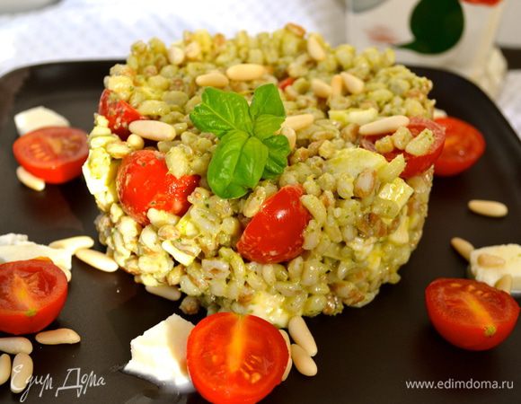 Получается вот такой вот "салат красоты и здоровья"! )))) Приятного аппетита!