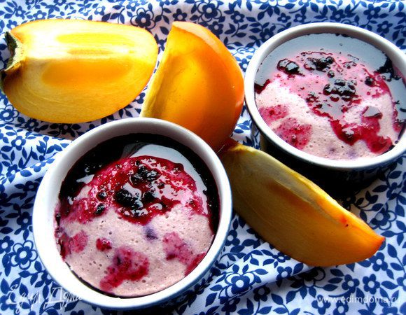 Поливаем сиропом от варенья...