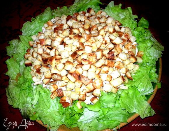 Затем слой сухариков...