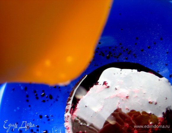 И выдавить несколько капель лимонного сока в свекольный!