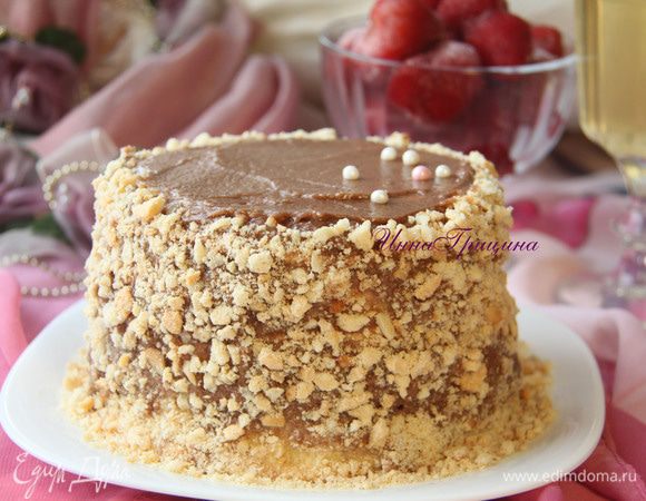 Украсить торт ореховой крошкой. Дать настояться в холодильнике пару часов. Приятного вам чаепития!!!