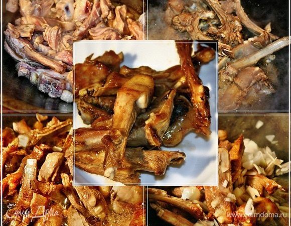 И продолжим.
Мясо. Закладываем в казан.
Сначала все барашкино. И обжариваем. Именно обжариваем!!!
