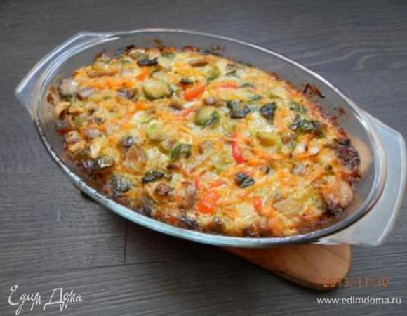 Готовую запеканку вынимаем из дуxовки и даем немного остыть. Вкусно как в xолодном, так и горячем виде. Отличный гарнир к мясу или как самостоятельное блюдо.