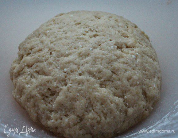 Вымесить  эластичное тесто.