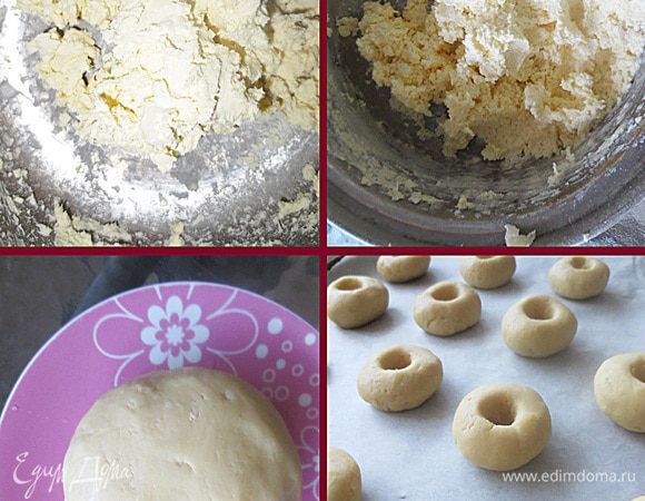 Масло взбить с сахарной пудрой, затем добавить белок и снова взбить.
Добавить в масляную смесь, просеянную муку с ваниль, соль. и эссенцией.
Замесить тесто (5 минут)
Оставить тесто на 10 минут.
Разделить тесто на равные части и сформировать колобки, в центре которых с помощью пальца или чайной ложки сделать углубление.
Лист застелить пекарной бумагой и выпекать печенье 10 минут.
Готовое печенье посыпать сахарной пудрой и заполнить джемом, вареньем. В моем случае клюквенное варенье.