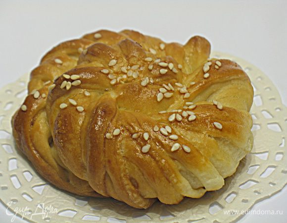 Выпекать в предварительно разогретой духовке (180 градусов)  до золотистого цвета.  Выложить на решетку, дать остыть. 