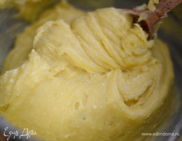 Тесто должно получится густоватым,не жидким,но мягким!